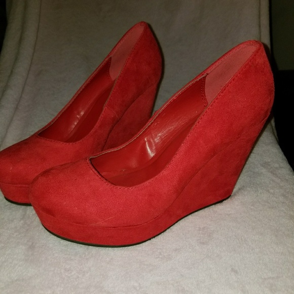 COPY - Red  wedge shoes - Picture 1 of 4